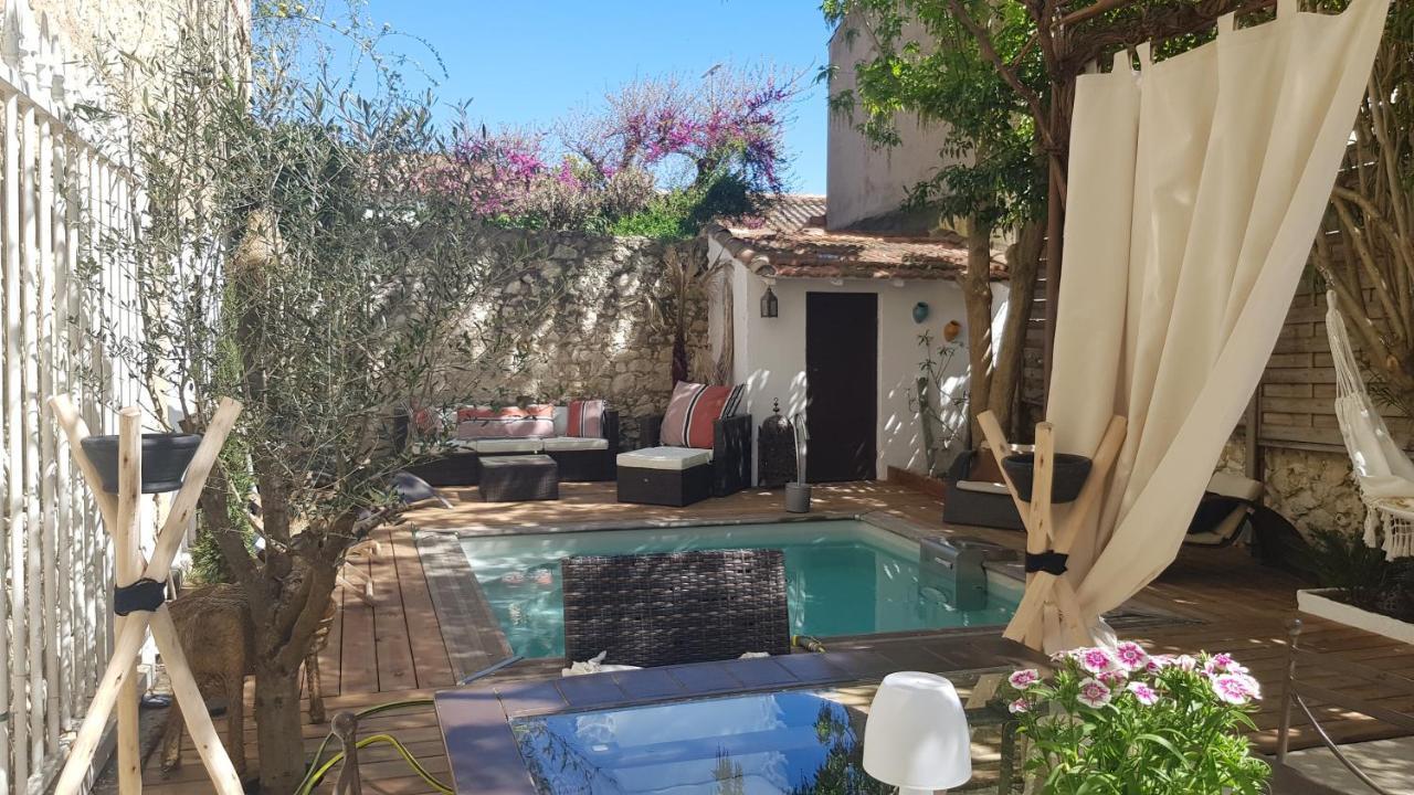 La Demeure Du Pressoir Bed and Breakfast Cuxac-dʼAude Eksteriør billede